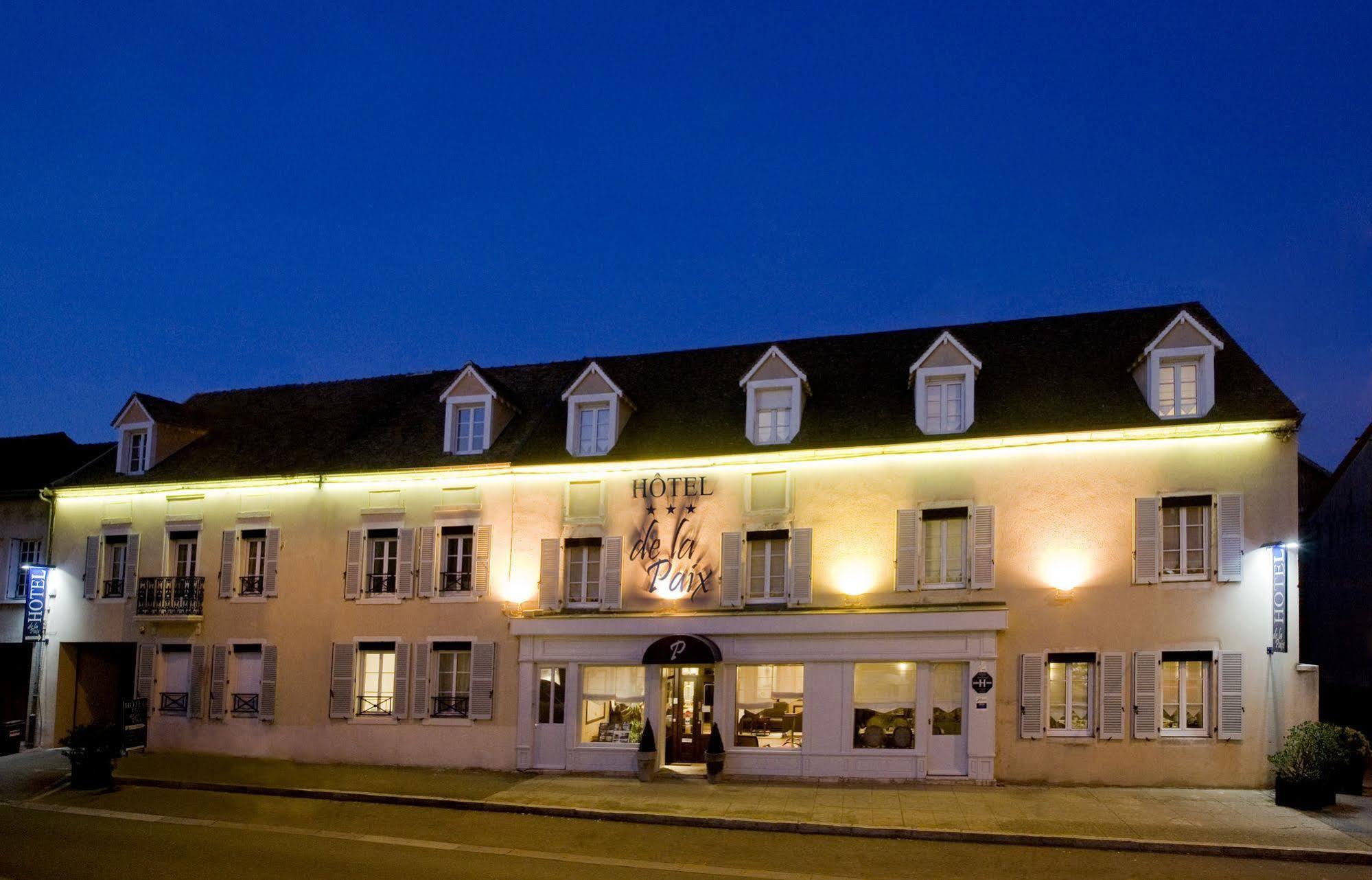 La Cour De La Paix Hotel Beaune  Exterior photo